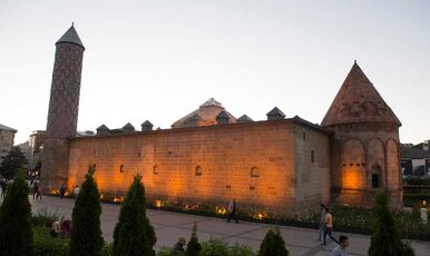 DOĞUNUN İNCİLERİ TURU