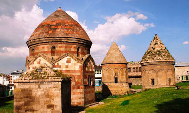 DOĞUNUN İNCİLERİ TURU